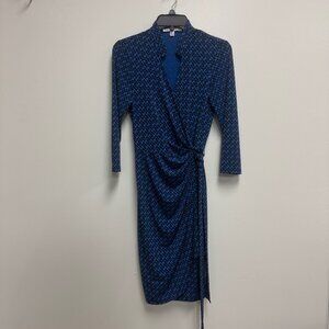 Maggie London size 6 blue wrap dress